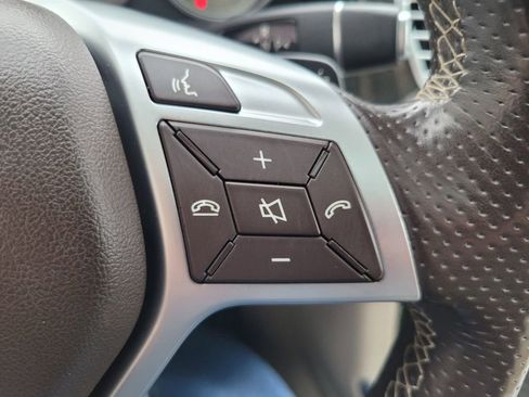 Used 2016 Mercedes-Benz E 350 4MATIC Sedan image 26