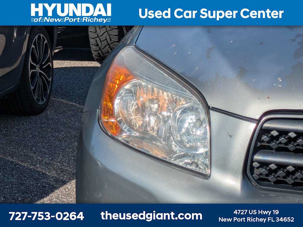 Used 2008 Toyota RAV4 4WD image 8
