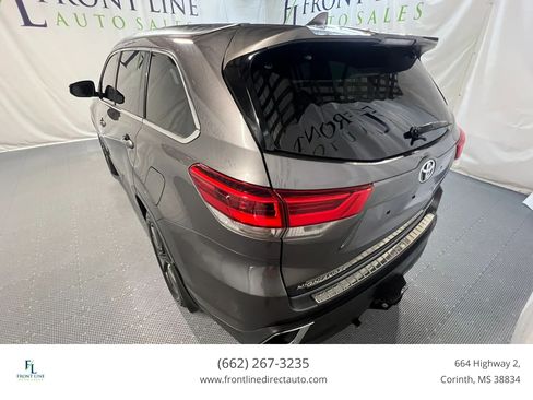 Used 2018 Toyota Highlander Limited Platinum AWD/4WD image 5