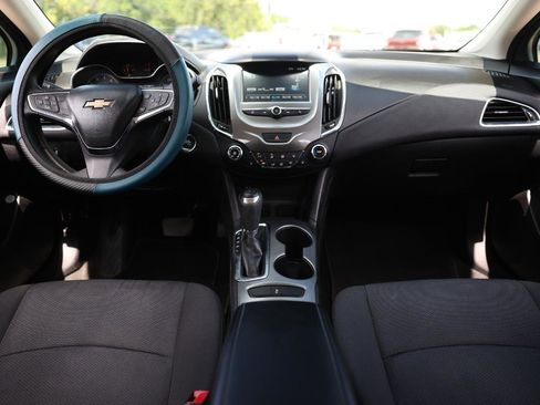 Used 2018 Chevrolet Cruze LT w/ Convenience Package FWD image 22