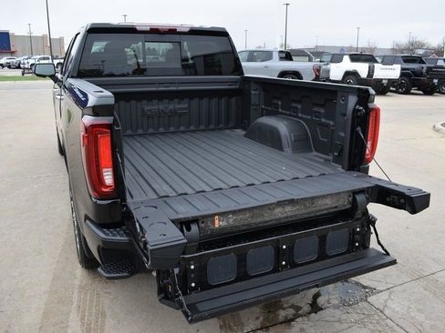 New 2025 GMC Sierra 1500 Denali image 9