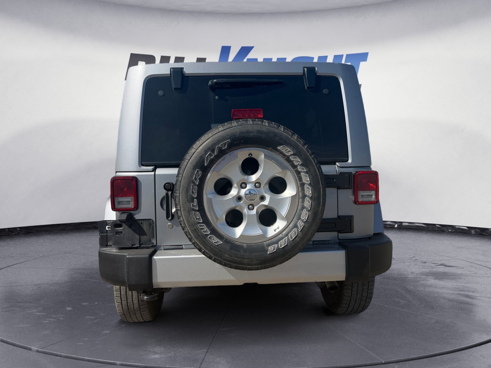 Used 2015 Jeep Wrangler Unlimited Sahara AWD/4WD image 4