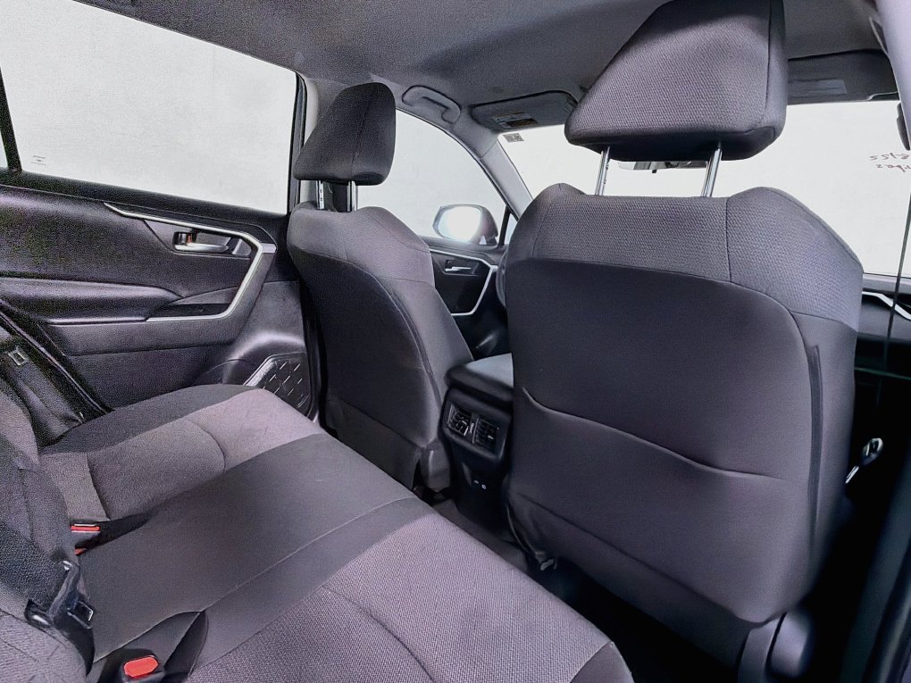 Used 2024 Toyota RAV4 XLE FWD image 27