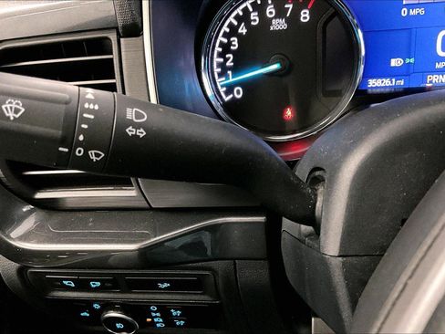 Certified 2022 Ford F150 XLT w/ Equipment Group 302A High image 30