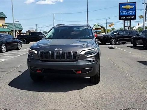 Used 2020 Jeep Cherokee Trailhawk w/ Cold Weather Group image 3