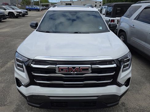 Used 2026 GMC Terrain Elevation w/ Elevation Premium Package image 2