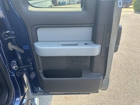 Used 2011 Ford F150 XLT w/ XLT Chrome Pkg image 17