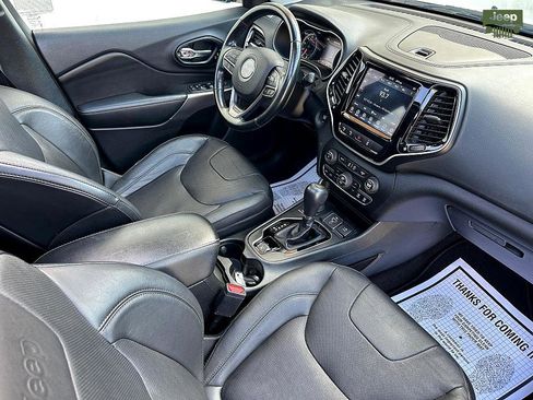 Used 2021 Jeep Cherokee Limited image 12