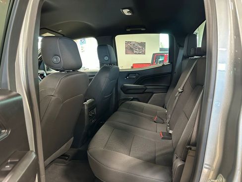 Used 2024 GMC Canyon Elevation RWD image 31