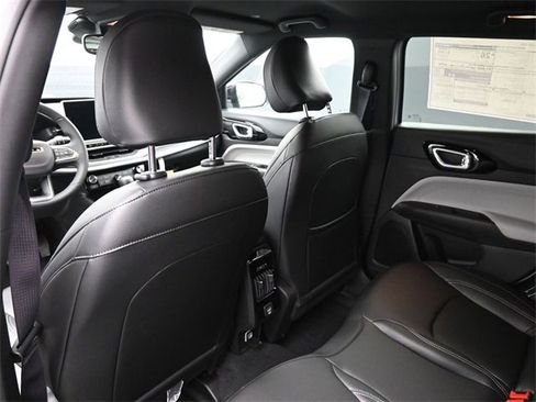 New 2026 Jeep Compass Limited w/ Mopar Graphics Package image 16