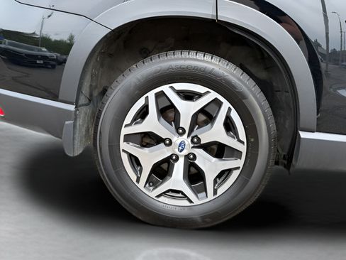 Used 2024 Subaru Forester Premium AWD/4WD image 24