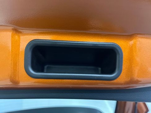 Used 2023 Nissan Kicks SR w/ SR Premium Package image 13