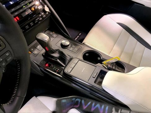 Certified 2023 Lexus IS 350 F Sport image 16