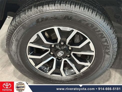 Used 2023 Toyota Tacoma TRD Sport image 8