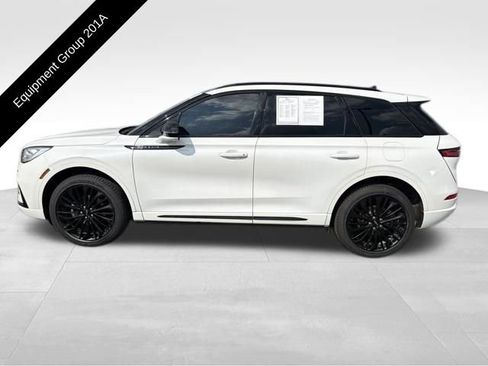 Certified 2023 Lincoln Corsair Reserve w/ Equipment Group 201A image 3