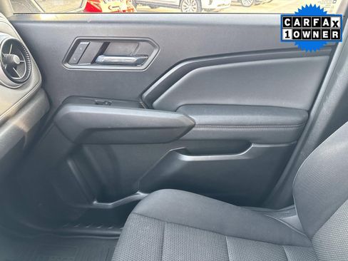 Used 2023 Chevrolet Colorado LT w/ LT Convenience Package II image 27