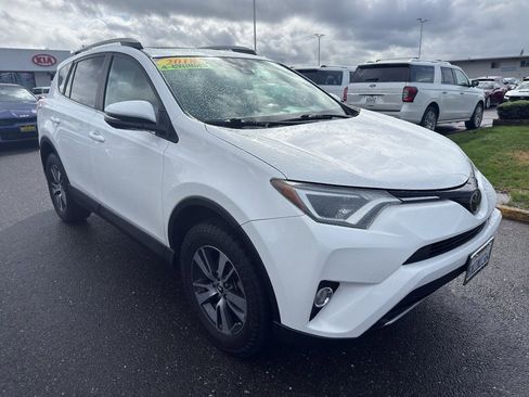 Used 2018 Toyota RAV4 XLE w/ Plus Extra Value Package image 3