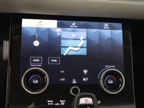 Used 2022 Land Rover Range Rover Evoque SE image 44