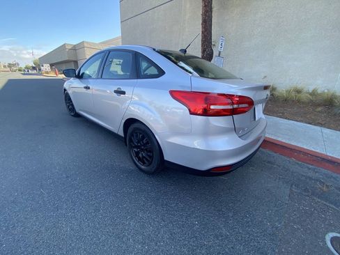 Used 2015 Ford Focus S FWD image 7