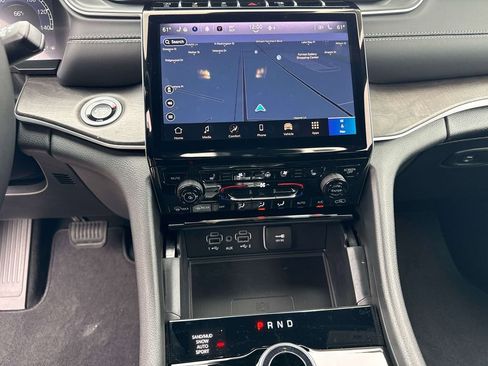 New 2025 Jeep Grand Cherokee L Limited w/ Luxury Tech Group II image 17