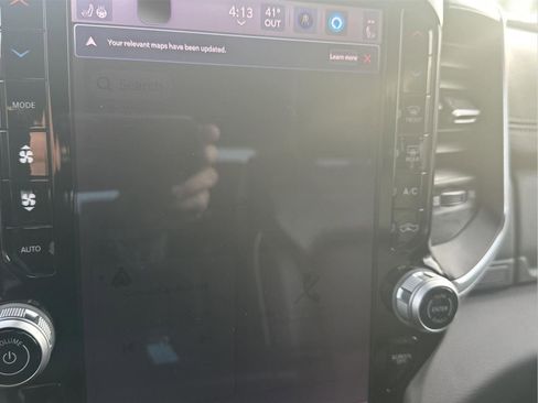 Used 2025 RAM 1500 Laramie image 25