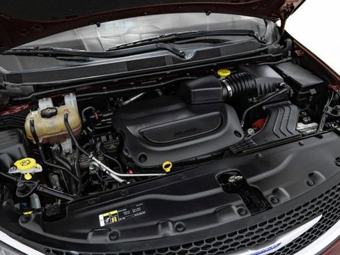 Used 2020 Chrysler Pacifica Limited image 44