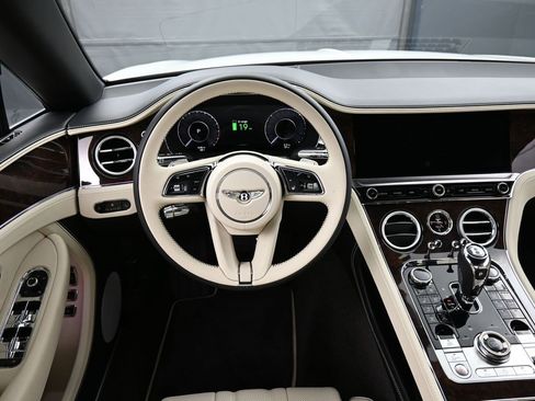 New 2026 Bentley Continental GTC image 18