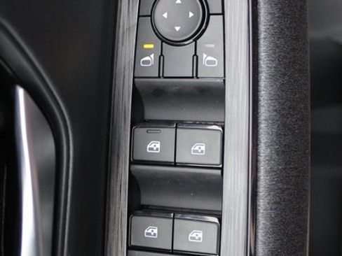 New 2026 Nissan Kicks SV image 8