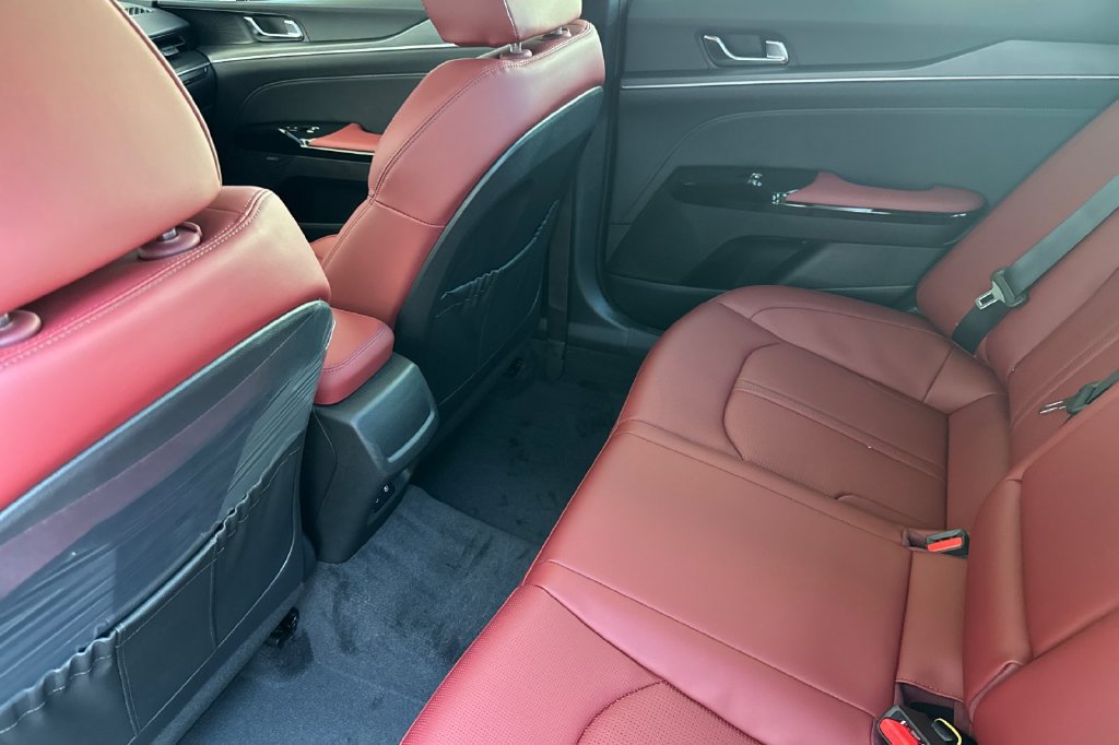 New 2027 Kia K5 GT-Line FWD image 14