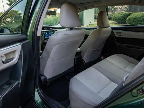 Used 2014 Toyota Corolla LE w/ Driver Convenience Package FWD image 12