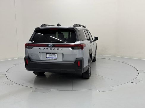 Used 2026 Subaru Outback Premium AWD/4WD image 5