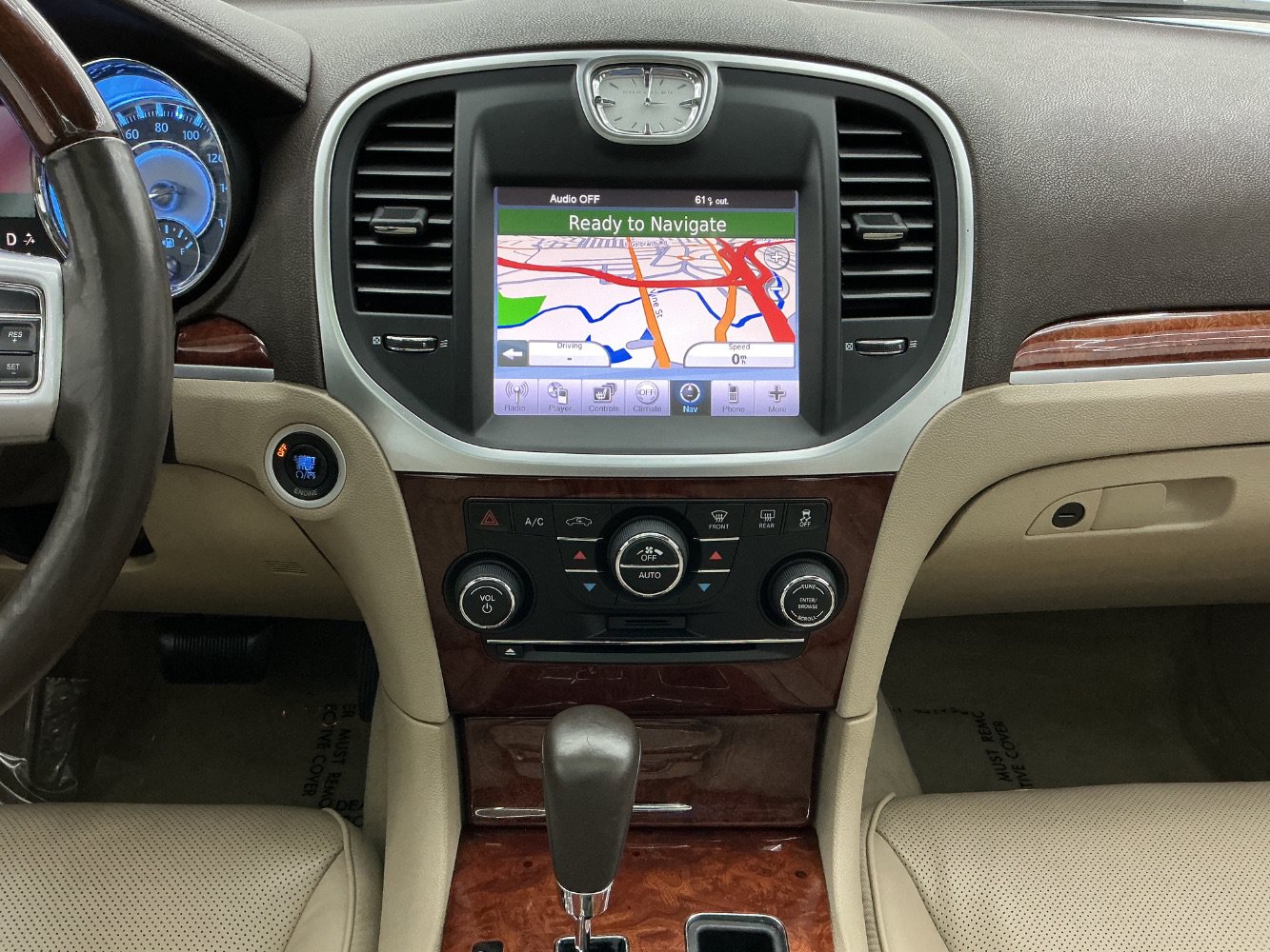 Used 2011 Chrysler 300 C AWD/4WD image 30