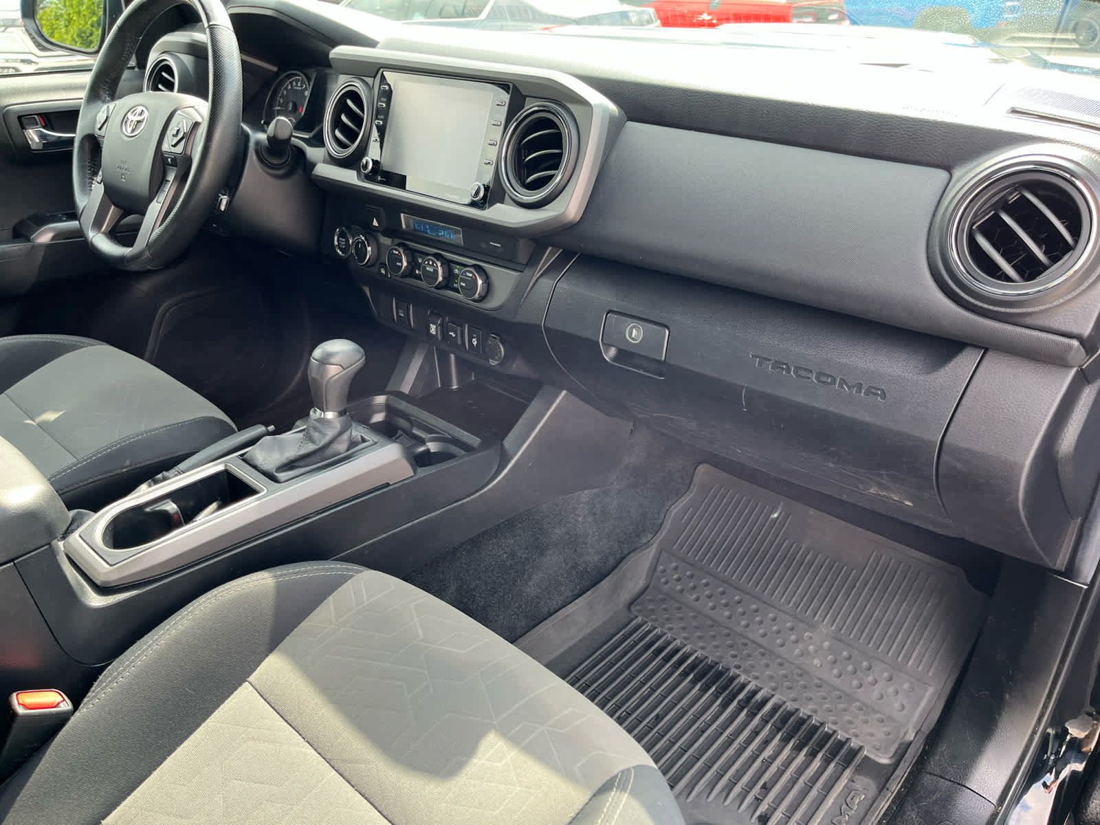 Used 2022 Toyota Tacoma TRD Sport AWD/4WD image 34