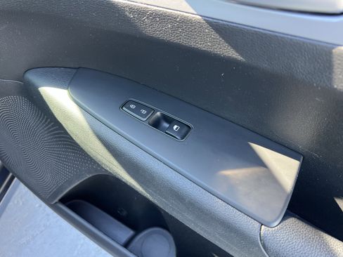 Certified 2023 Kia Forte LX image 15