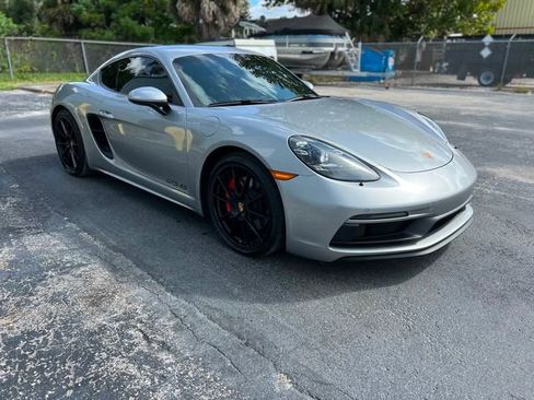 Used 2022 Porsche 718 Cayman GTS w/ Premium Package image 75