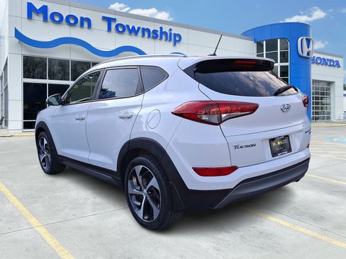 Used 2016 Hyundai Tucson Sport AWD/4WD image 4