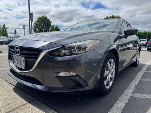 Used 2016 MAZDA MAZDA3 i Sport FWD image 1