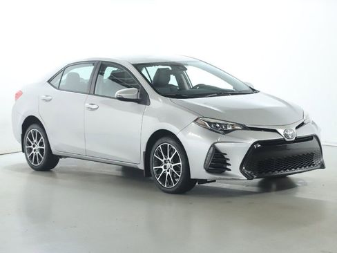 Used 2017 Toyota Corolla SE 50th Anniversary FWD image 9
