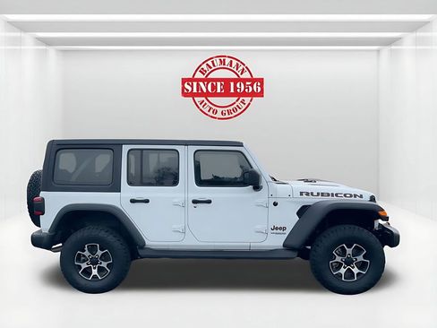 Used 2022 Jeep Wrangler Unlimited Rubicon w/ Cold Weather Group image 4