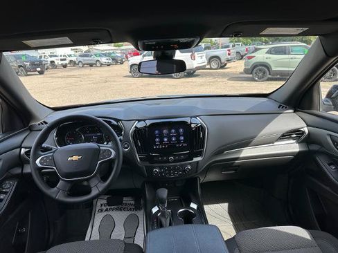 Used 2023 Chevrolet Traverse LT AWD/4WD image 30