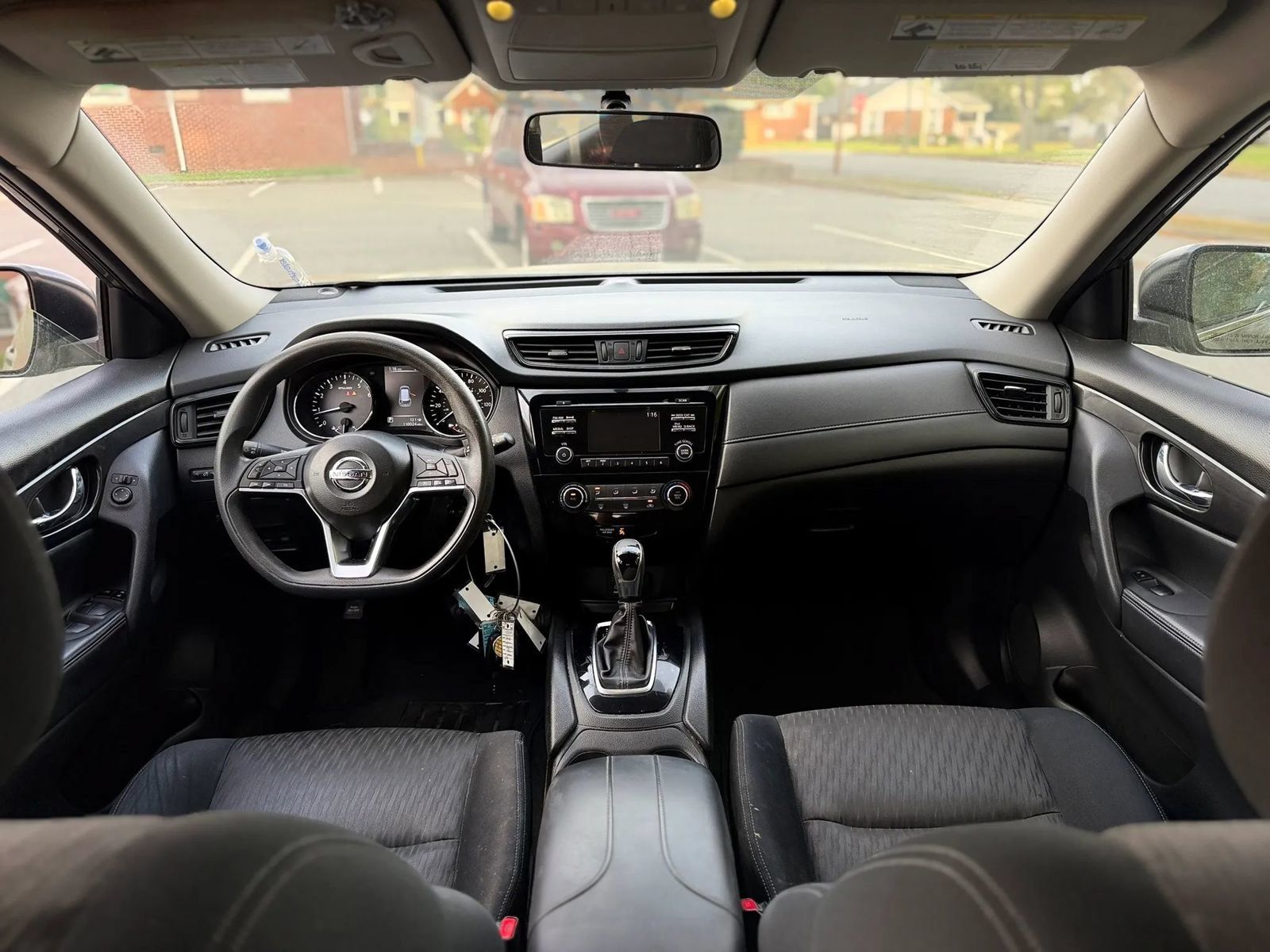 Used 2017 Nissan Rogue S FWD image 14