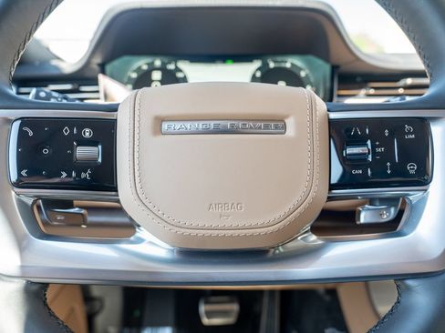 Certified 2024 Land Rover Range Rover SE AWD/4WD image 15