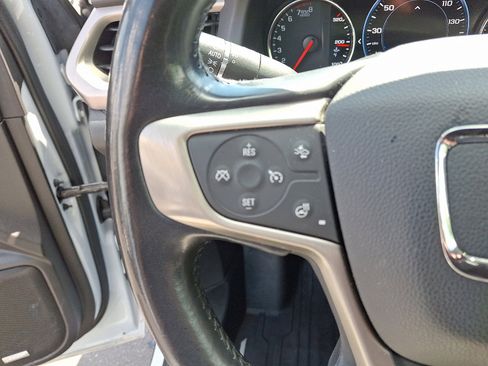 Used 2022 GMC Acadia Denali AWD/4WD image 21