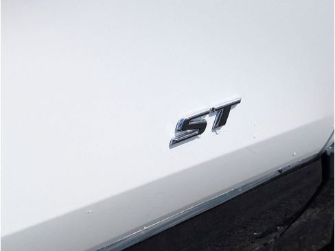 New 2026 Buick Encore GX Sport Touring w/ Comfort Package image 9