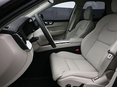 New 2026 Volvo XC60 B5 Ultra w/ Protection Package Premier image 8