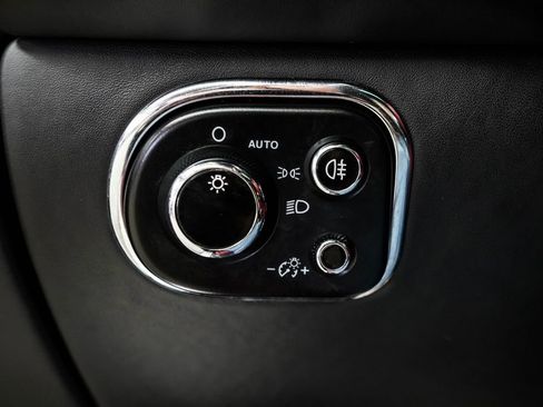 Used 2018 Bentley Mulsanne image 39