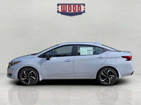 New 2025 Nissan Versa SR w/ Trunk Package image 4