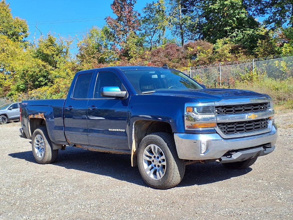 Used 2016 Chevrolet Silverado 1500 LT w/ All Star Edition AWD/4WD image 3