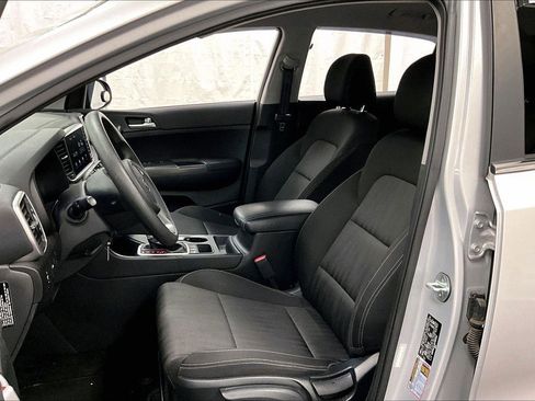 Used 2021 Kia Sportage LX image 24