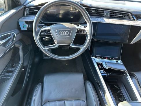Used 2019 Audi e-tron Prestige w/ Prestige Package image 22